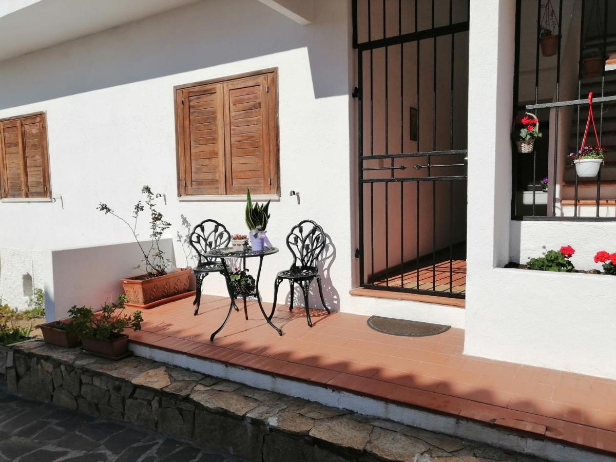 Aria Di Vacanza - Molara Loiri Porto San Paolo Kültér fotó