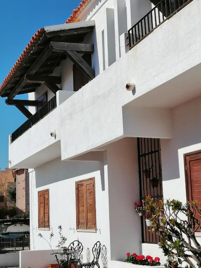 Aria Di Vacanza - Molara Loiri Porto San Paolo Kültér fotó